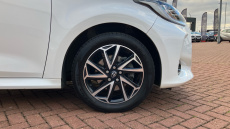 Toyota Yaris 1.5 Hybrid Design 5dr CVT Hybrid Hatchback